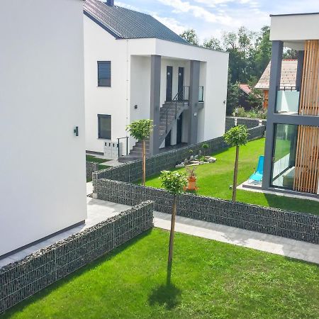 Apartma Mariposa Banovci Kültér fotó