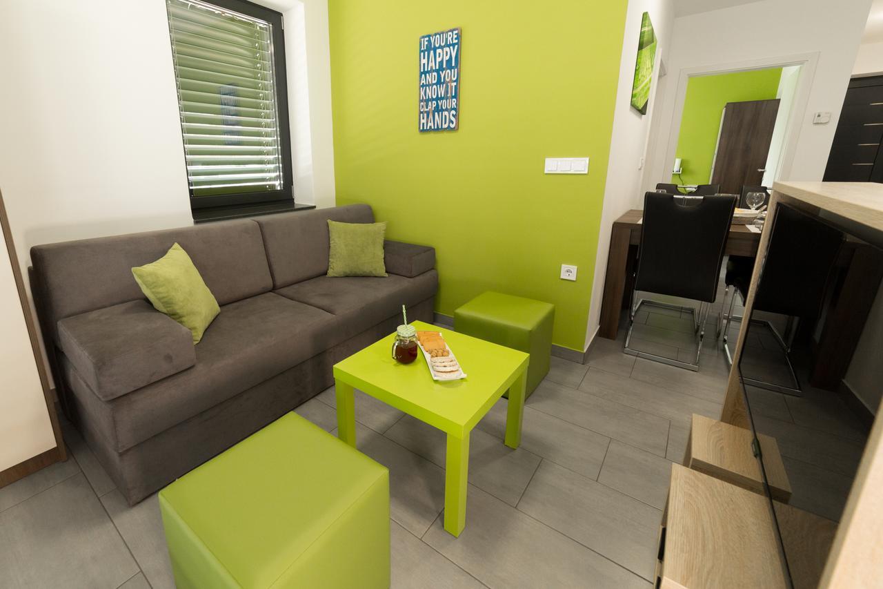 Apartma Mariposa Banovci Kültér fotó