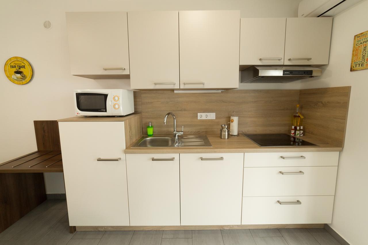 Apartma Mariposa Banovci Kültér fotó